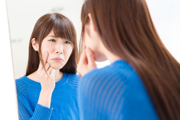 วิธีรักษารอยดำจากสิว วิธีรักษารอยดำจากสิว