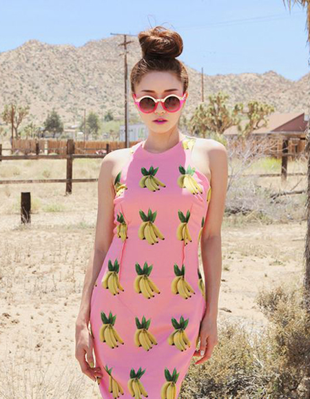 เสื้อผ้าสีสด เสื้อผ้าสีสด