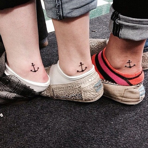 รอยสักเล็กๆ รอยสักเล็กๆ