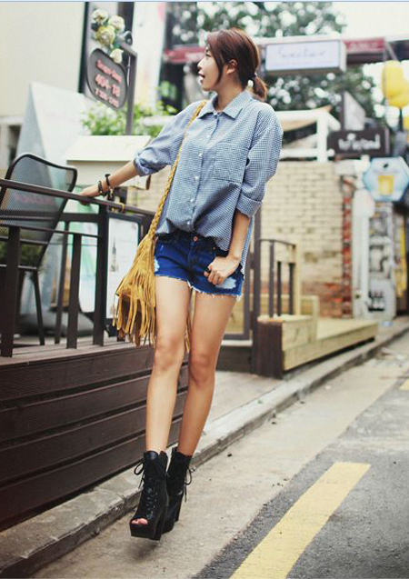 กระเป๋าสะพายระบายริ้ว กระเป๋าสะพายระบายริ้ว