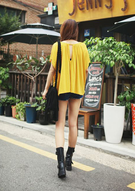 กระเป๋าสะพายระบายริ้ว กระเป๋าสะพายระบายริ้ว