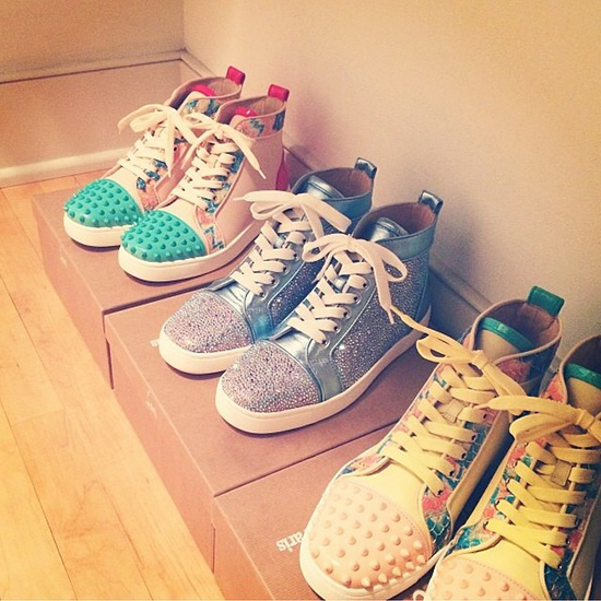 รองเท้าผ้าใบ รองเท้าผ้าใบ