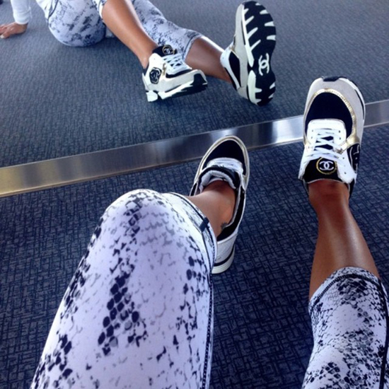 รองเท้าผ้าใบ รองเท้าผ้าใบ