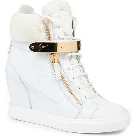 รองเท้าผ้าใบ รองเท้าผ้าใบ