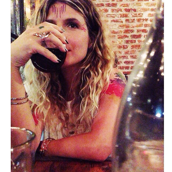 สติ๊กเกอร์แทททูสีน้ำ สติ๊กเกอร์แทททูสีน้ำ