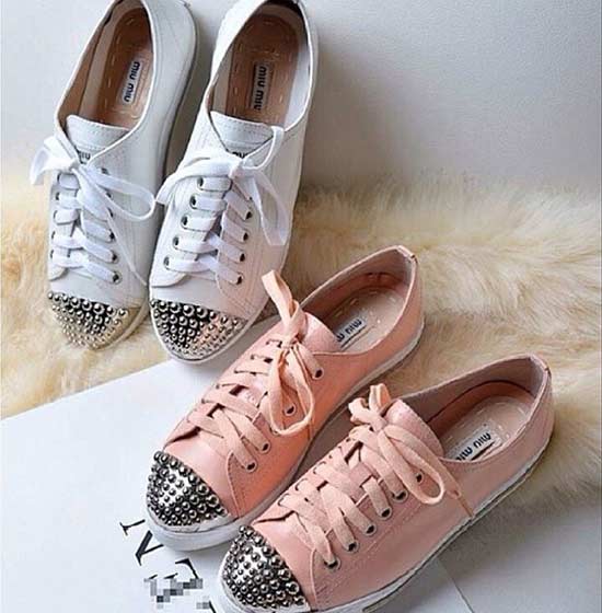 รองเท้าผ้าใบ รองเท้าผ้าใบ