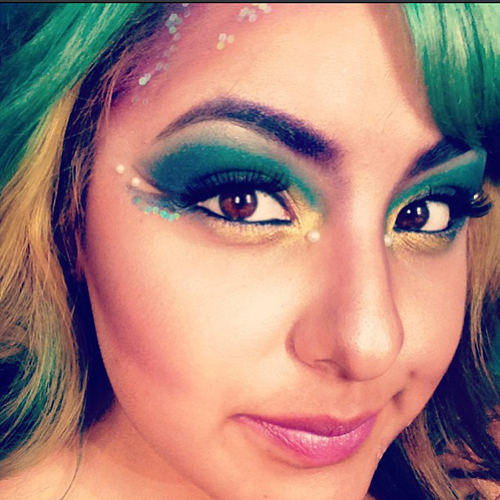 แต่งตาโทนเขียว แต่งตาโทนเขียว