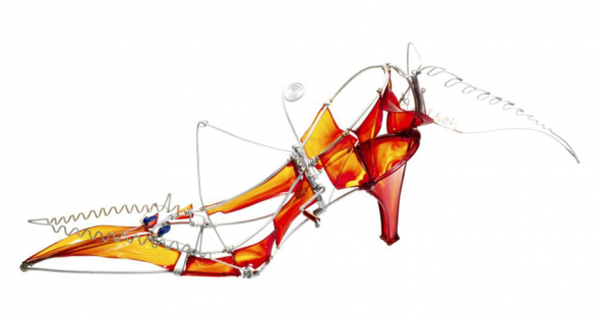 รองเท้าแปลก รองเท้าแปลก