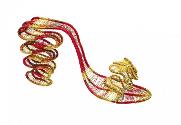 รองเท้าแปลก รองเท้าแปลก