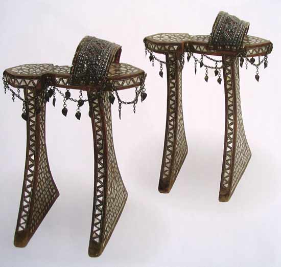 รองเท้าแปลก รองเท้าแปลก