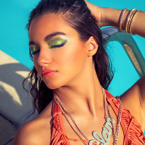 แต่งตาโทนเขียว แต่งตาโทนเขียว