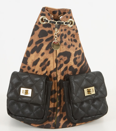 กระเป๋าสะพายหลัง