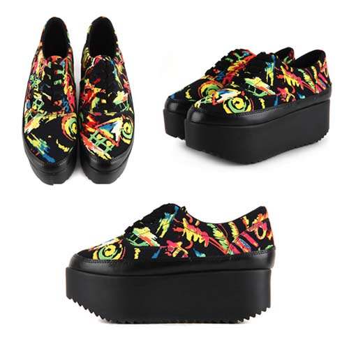 เสื้อลายกราฟฟิก เสื้อลายกราฟฟิก