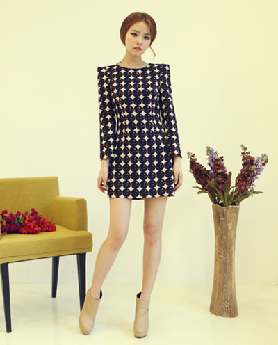 เสื้อลายกราฟฟิก เสื้อลายกราฟฟิก