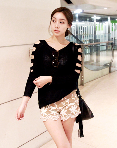 เสื้อเปิดไหล่แขนยาว เสื้อเปิดไหล่แขนยาว