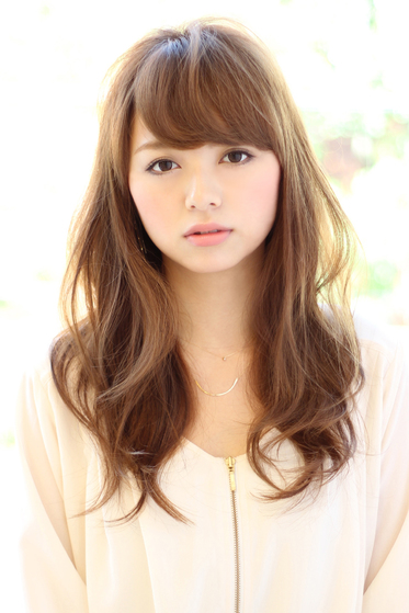 ทรงผมยาวสําหรับคนหน้ากลม ทรงผมยาวสําหรับคนหน้ากลม