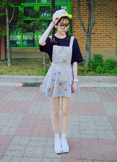 เอี๊ยมกระโปรง เอี๊ยมกระโปรง