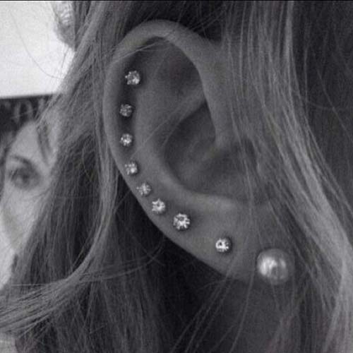 ใส่ต่างหูหลายรู ใส่ต่างหูหลายรู