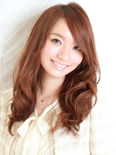 ทรงผมยาวสําหรับคนหน้ากลม ทรงผมยาวสําหรับคนหน้ากลม