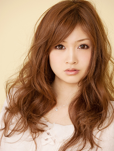 ทรงผมยาวสําหรับคนหน้ากลม ทรงผมยาวสําหรับคนหน้ากลม