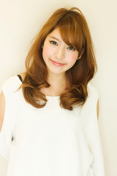 ทรงผมยาวสำหรับคนตัวเตี้ย ทรงผมยาวสำหรับคนตัวเตี้ย