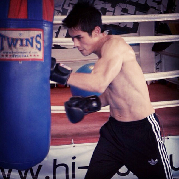 นายแบบชุดว่ายน้ำ นายแบบชุดว่ายน้ำ