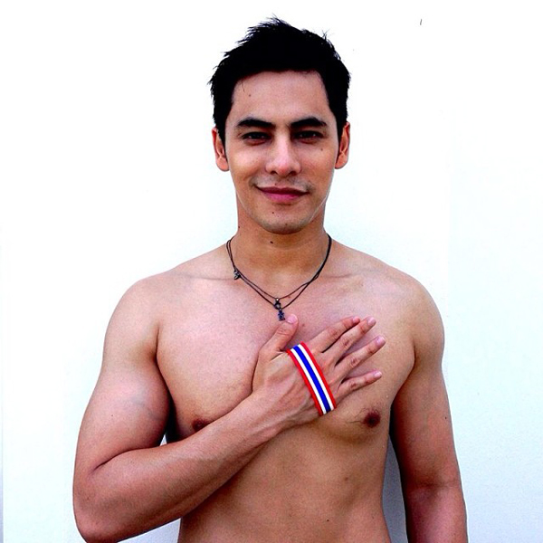 นายแบบชุดว่ายน้ำ นายแบบชุดว่ายน้ำ