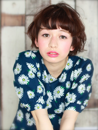 ทรงผมสั้นสําหรับคนหน้าเหลี่ยม ทรงผมสั้นสําหรับคนหน้าเหลี่ยม