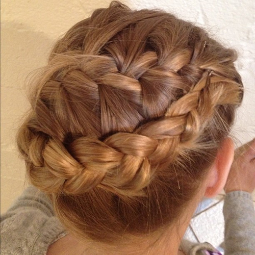 วิธีเก็บผมเปียด้านหลัง วิธีเก็บผมเปียด้านหลัง