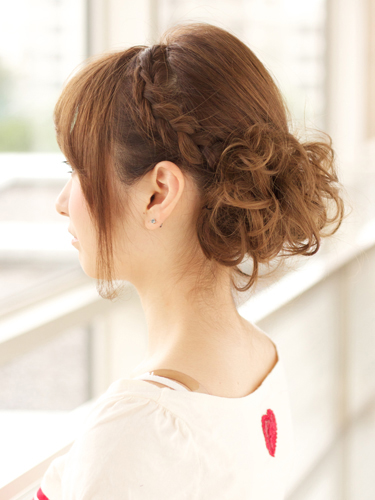 วิธีเก็บผมเปียด้านหลัง วิธีเก็บผมเปียด้านหลัง