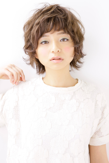 ทรงผมสั้นสําหรับคนหน้าเหลี่ยม ทรงผมสั้นสําหรับคนหน้าเหลี่ยม