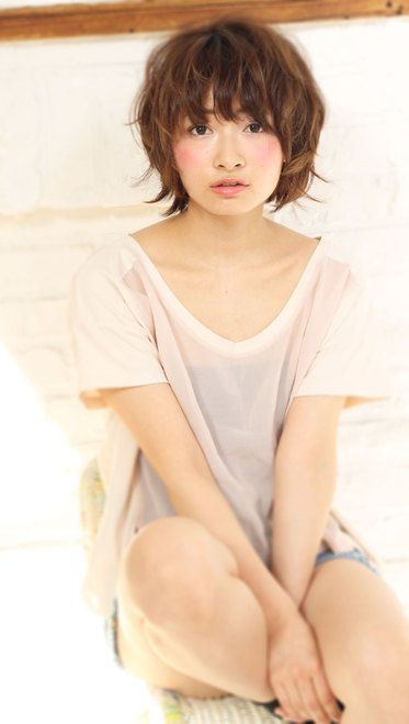 ทรงผมสั้นสําหรับคนหน้าเหลี่ยม ทรงผมสั้นสําหรับคนหน้าเหลี่ยม