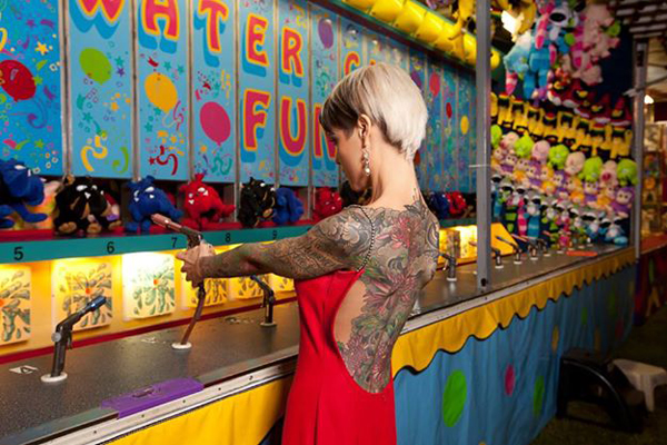 หนังสือสาวรอยสัก หนังสือสาวรอยสัก