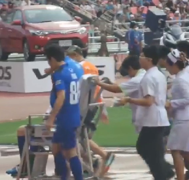 ไมค์ พิรัชต์ หอบหืดกำเริบกลางงานช่อง 3 หามส่งโรงพยาบาล ล่าสุดปลอดภัยแล้ว ไมค์ พิรัชต์ หอบหืดกำเริบกลางงานช่อง 3 หามส่งโรงพยาบาล ล่าสุดปลอดภัยแล้ว