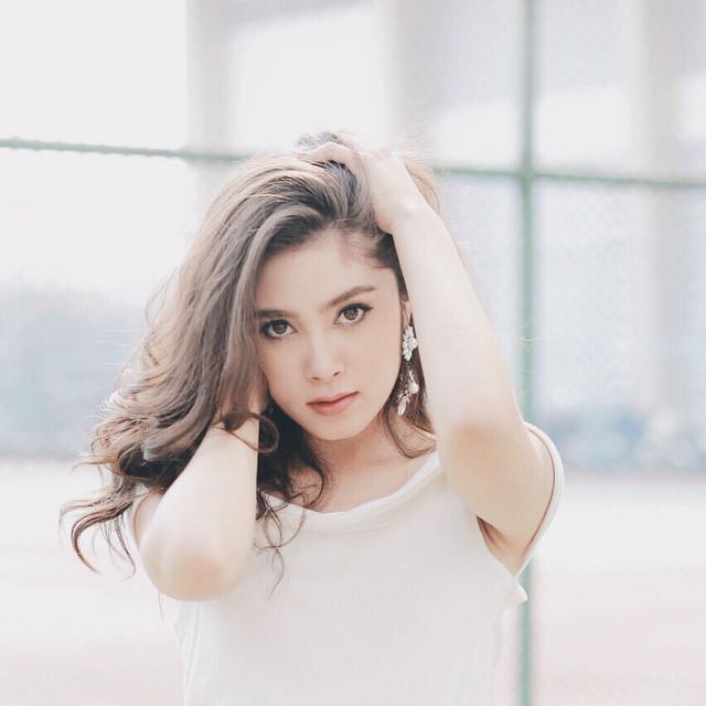 มิลลี่-นิกกี้ มิลลี่-นิกกี้