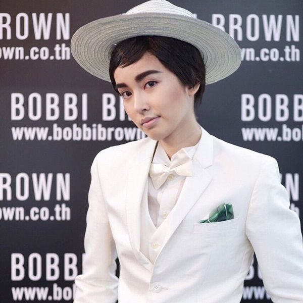 ปอย ตรีชฎา ปอย ตรีชฎา