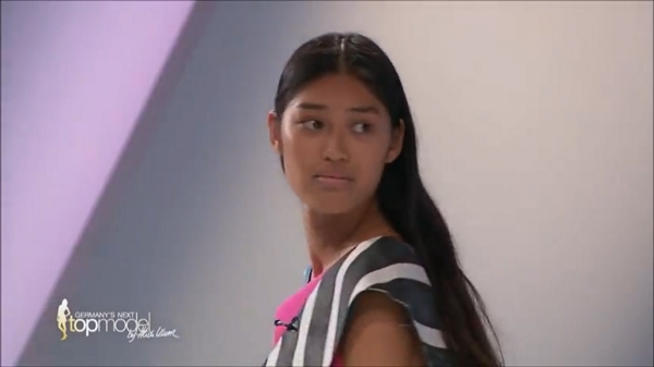 ใบตอง น้องสาว ดีเจมะตูม กลั้นน้ำตาไม่อยู่ ได้เจอพ่อครั้งแรกในรอบ 15 ปี ใบตอง น้องสาว ดีเจมะตูม กลั้นน้ำตาไม่อยู่ ได้เจอพ่อครั้งแรกในรอบ 15 ปี