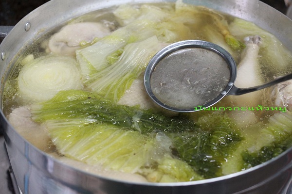 ข้าวมันไก่ พร้อมสูตรน้ำจิ้ม เคล็ดไม่ลับที่ทำเองได้ ข้าวมันไก่ พร้อมสูตรน้ำจิ้ม เคล็ดไม่ลับที่ทำเองได้