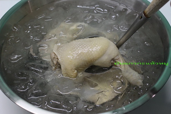 ข้าวมันไก่ พร้อมสูตรน้ำจิ้ม เคล็ดไม่ลับที่ทำเองได้ ข้าวมันไก่ พร้อมสูตรน้ำจิ้ม เคล็ดไม่ลับที่ทำเองได้