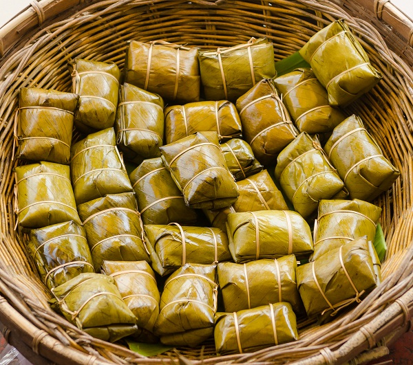 ข้าวต้มมัด ขนมของคนมีคู่ประจำวันเข้าพรรษา ข้าวต้มมัด ขนมของคนมีคู่ประจำวันเข้าพรรษา