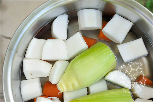 ก๋วยเตี๋ยวน้ำเจ ก๋วยเตี๋ยวน้ำเจ