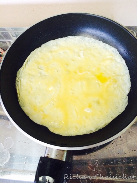 ไข่ม้วนยัดไส้เต้าหู้ไข่ทรงเครื่อง ไข่ม้วนยัดไส้เต้าหู้ไข่ทรงเครื่อง