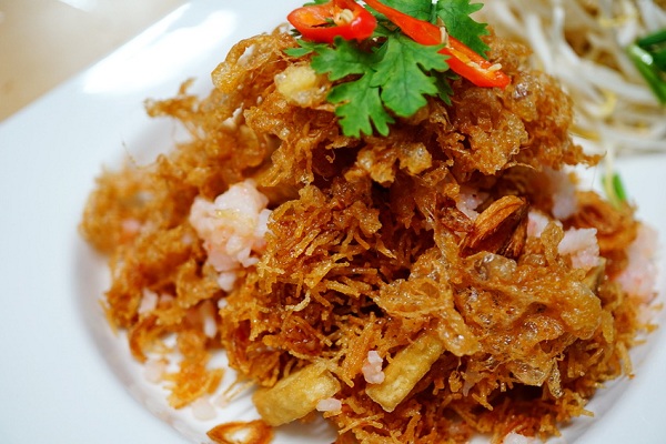 หมี่กรอบ สูตรโฮมเมด ครบเครื่องครบรส หมี่กรอบ สูตรโฮมเมด ครบเครื่องครบรส