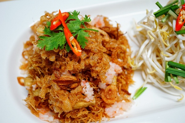 หมี่กรอบ สูตรโฮมเมด ครบเครื่องครบรส หมี่กรอบ สูตรโฮมเมด ครบเครื่องครบรส