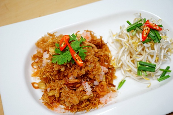 หมี่กรอบ สูตรโฮมเมด ครบเครื่องครบรส หมี่กรอบ สูตรโฮมเมด ครบเครื่องครบรส