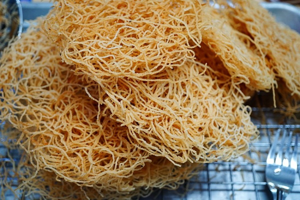 หมี่กรอบ สูตรโฮมเมด ครบเครื่องครบรส หมี่กรอบ สูตรโฮมเมด ครบเครื่องครบรส