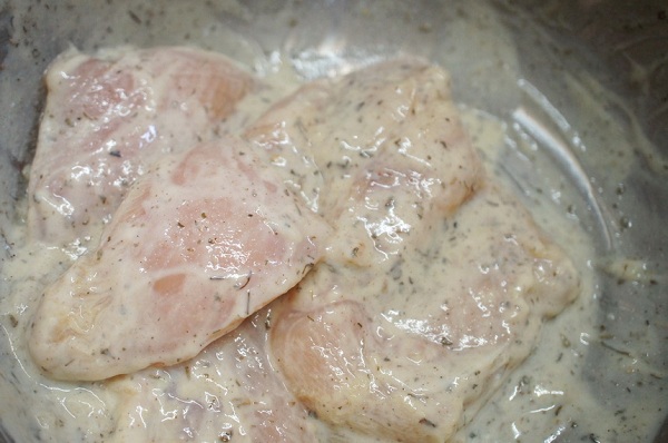 อกไก่อบเชดดาร์ชีส ราดซอสครีมเข้มข้น กรอบนอกนุ่มใน อะไรจะขนาดนั้น อกไก่อบเชดดาร์ชีส ราดซอสครีมเข้มข้น กรอบนอกนุ่มใน อะไรจะขนาดนั้น