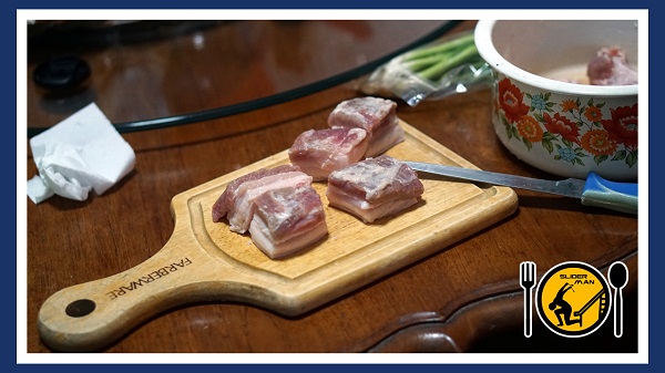 หมูสามชั้นอบซีอิ๊ว หมูสามชั้นอบซีอิ๊ว