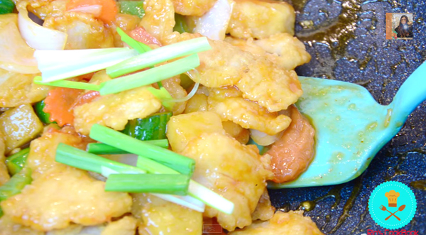 ผัดเปรี้ยวหวานปลาทอด ผัดเปรี้ยวหวานปลาทอด