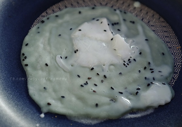 ทองม้วนสด กระทะเทฟลอน สูตรขนมไทยทำง่าย ๆ กินได้จริง ทองม้วนสด กระทะเทฟลอน สูตรขนมไทยทำง่าย ๆ กินได้จริง